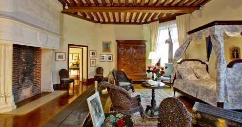  Josephine Baker's bedroom - ©ChâteaudesMilandes