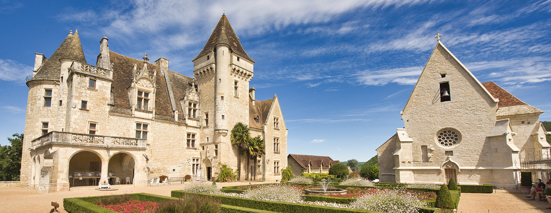 Le Chateau Et Jardins Des Milandes