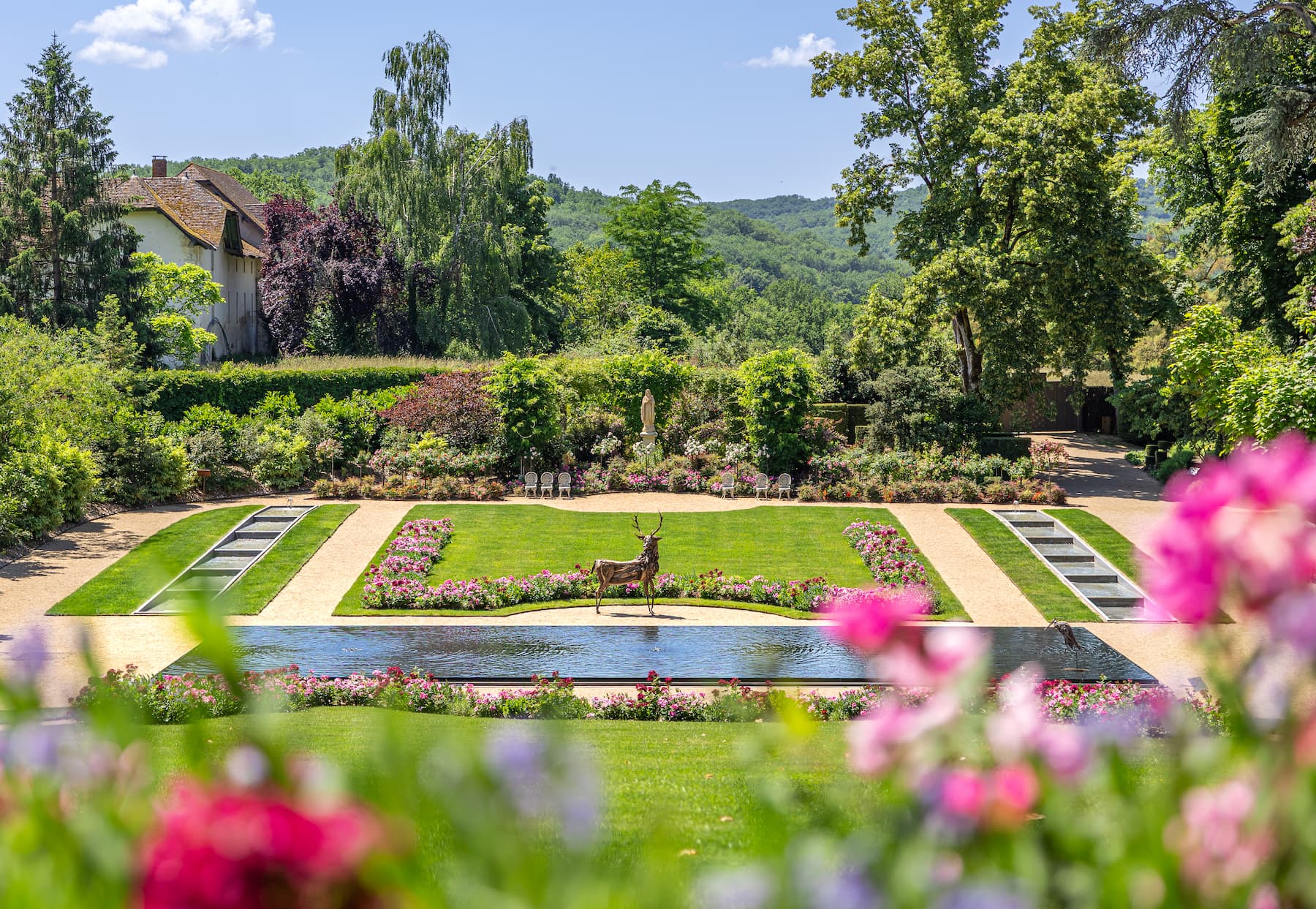 Le grand jardin régulier au mois de juin - ©Charlene_explorer
